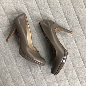 Nine West Taupe Heels